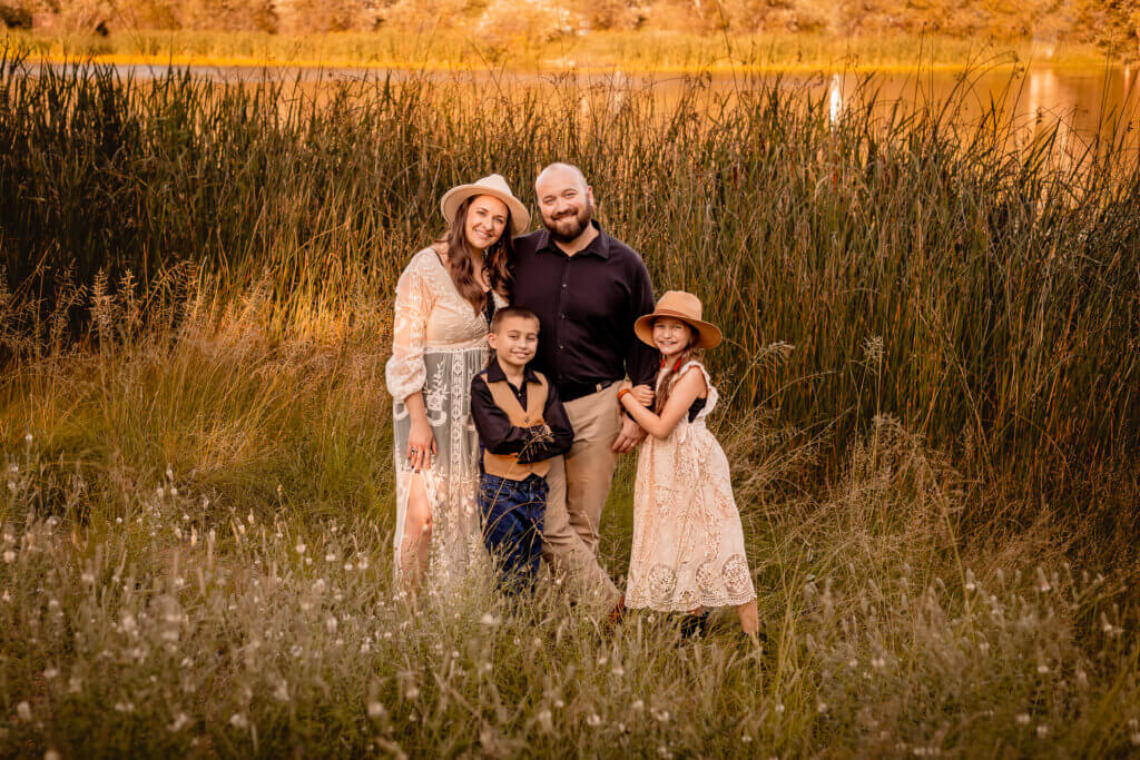 photo of family in front of Granite Basin Lake in Prescott AZ