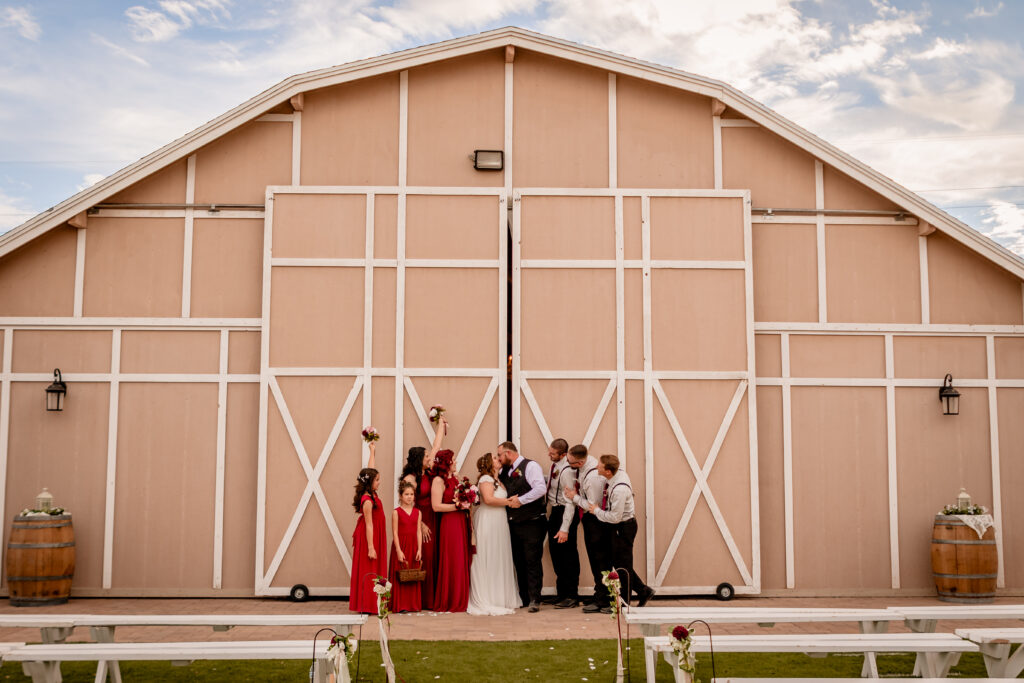 barn, buckeye, az, plans, two second media, arizona, phoenix, west valley, wedding, the knot, wire, photo, photographer, photography, arizona, bride, groom