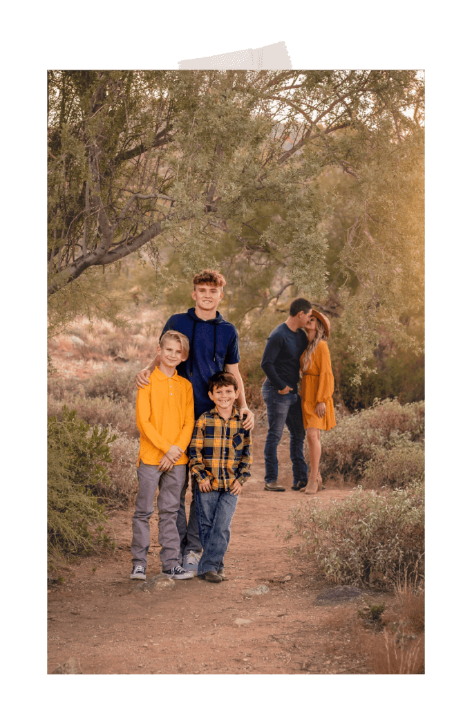 Family photos and what to wear by Phoenix Photographer