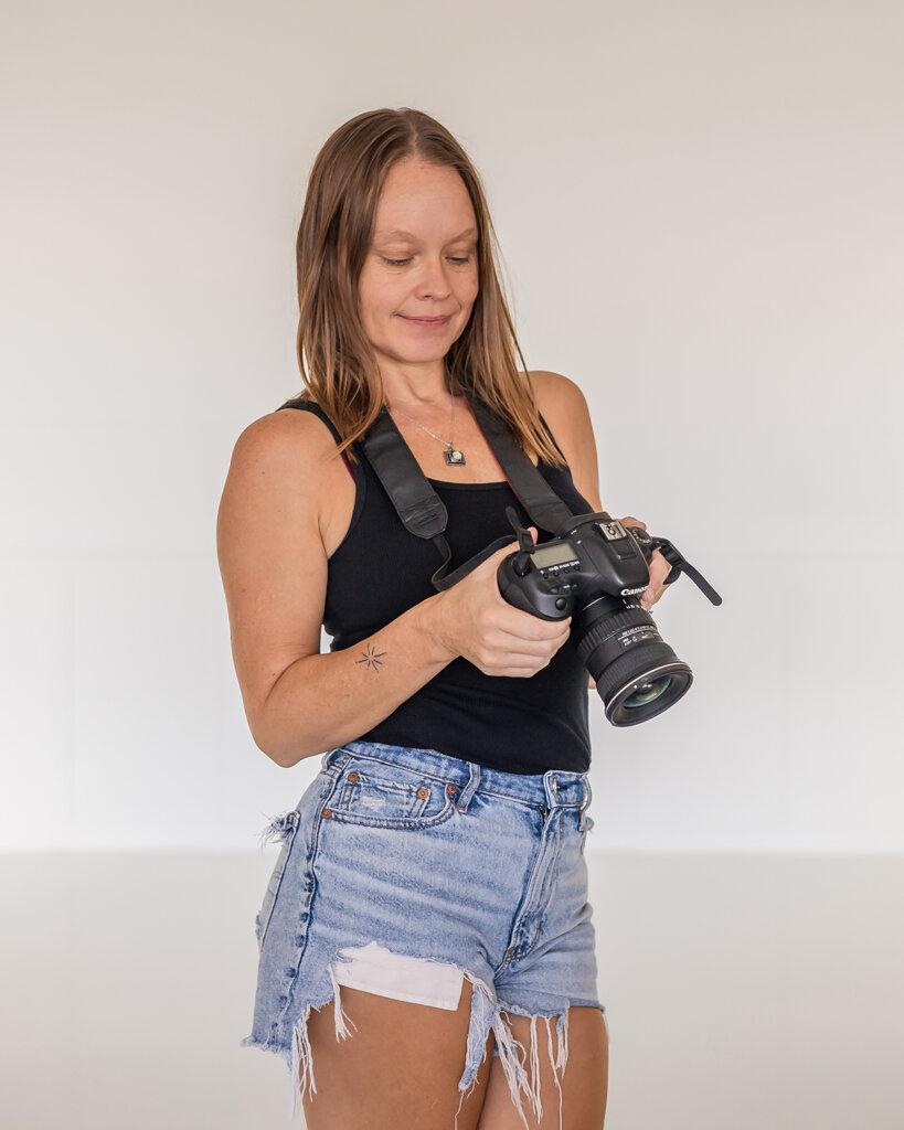 Candace Weir, owner and Arizona photographer of Memories by Candace.